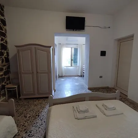 Bed and breakfast Bianca 3*
